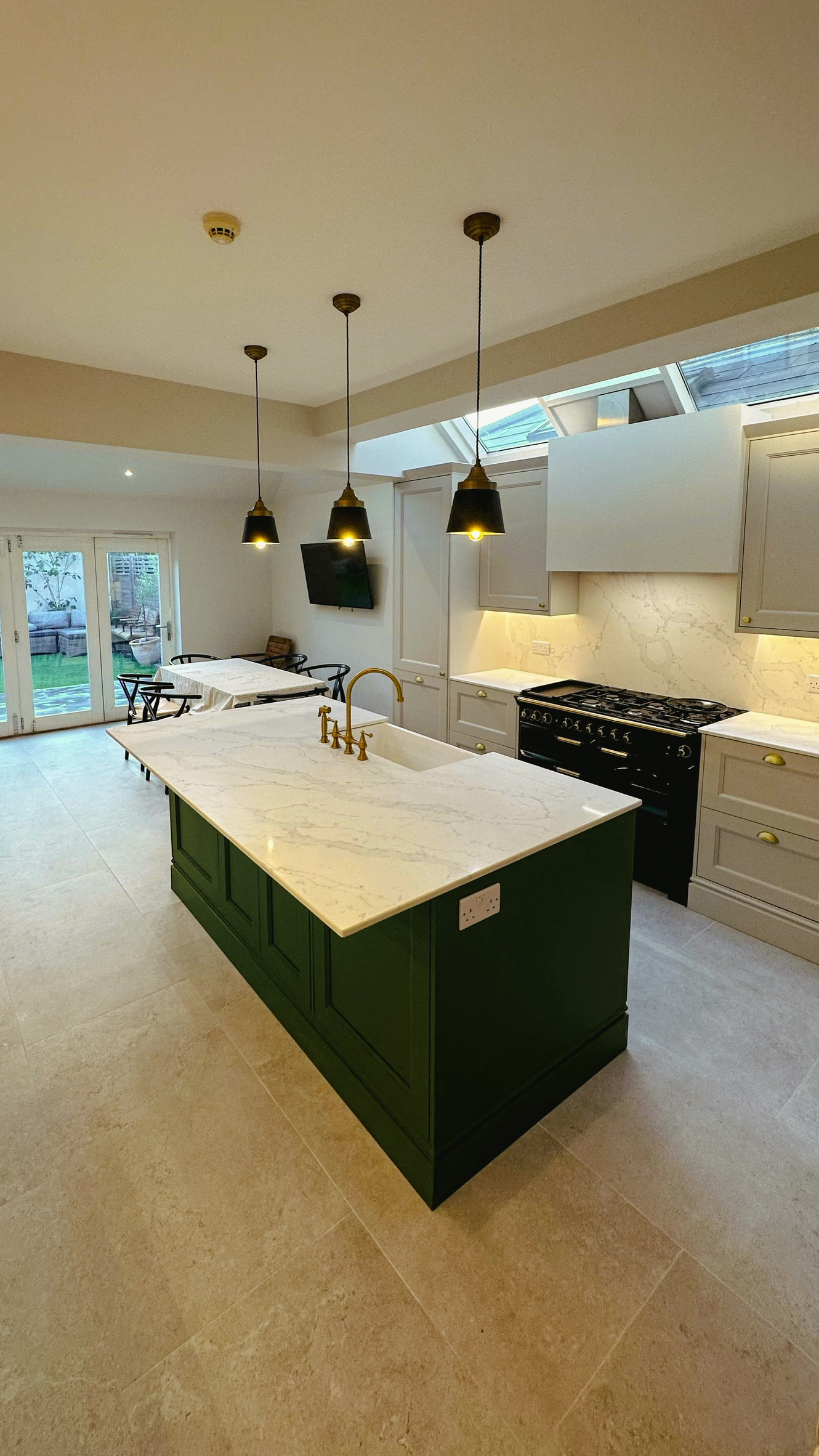Completed kitchen refurbishment by Loyalty Construction